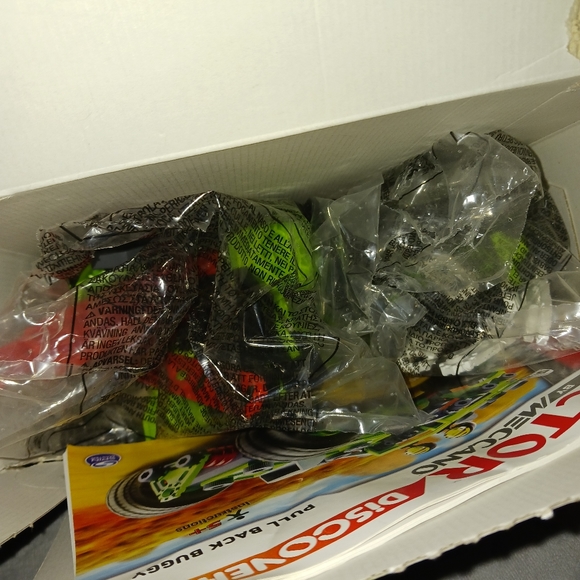 Discovery Pull-Back Buggy - Picture 2 of 4